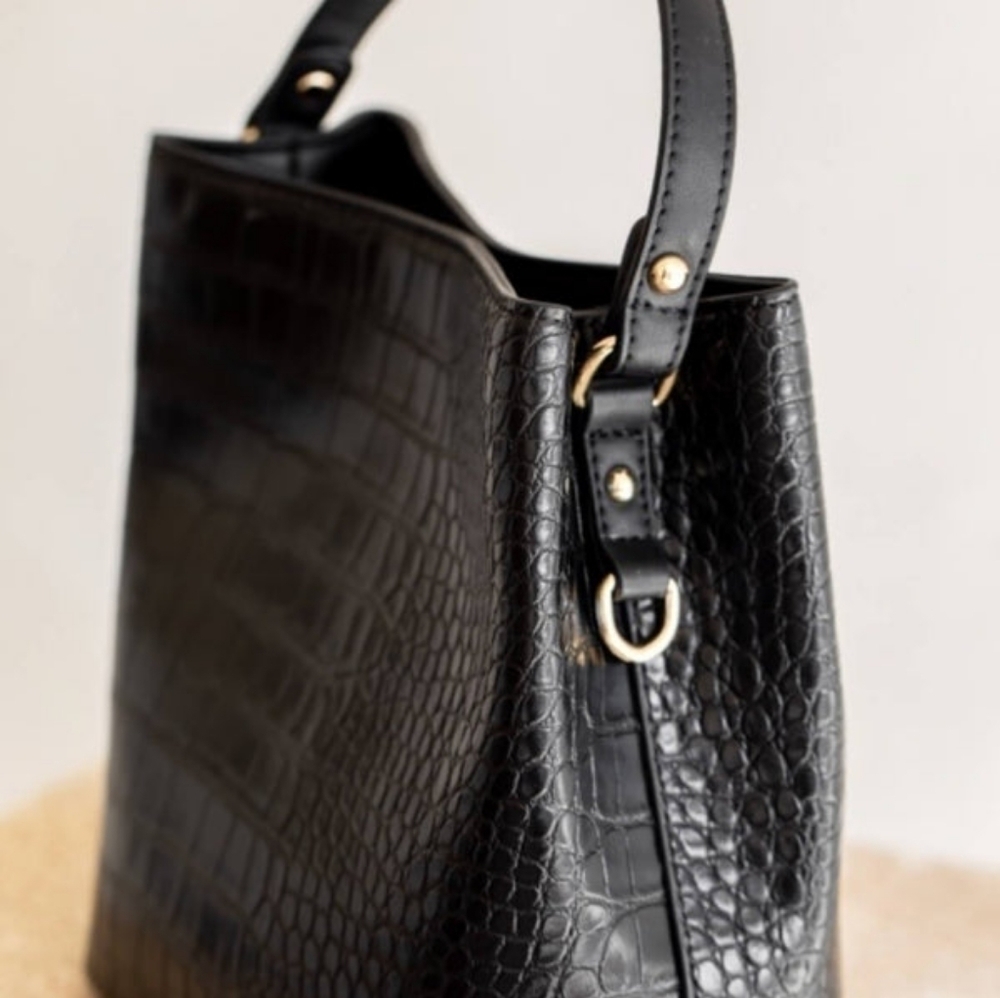 Revolve AOTA Elena Black Bucket Bag Crossbody - Picture 3 of 5